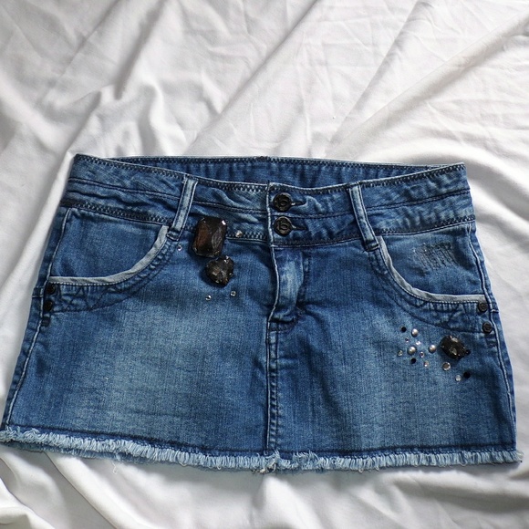 bebe Dresses & Skirts - Bebe Embellished Distressed Mini Skirt Size 28/7?